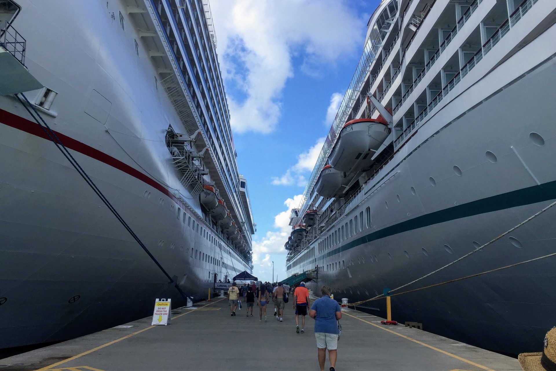 Allure of the Seas vs Oasis of the Seas: Pick by Sail Date