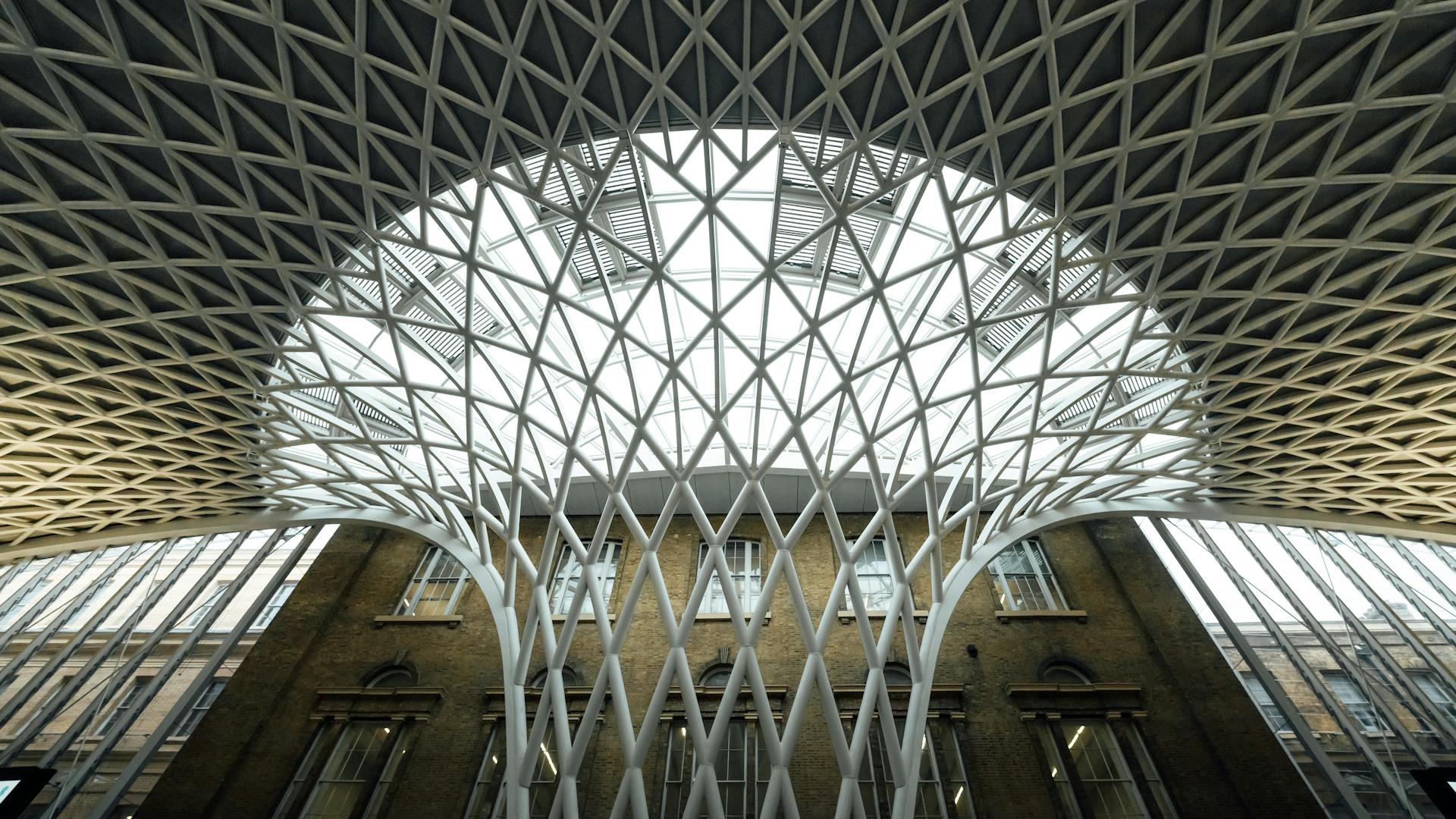 Harry Potter London Guide for Families: Studio Tour, Platform 9&frac34;, and Filming Locations (2026)