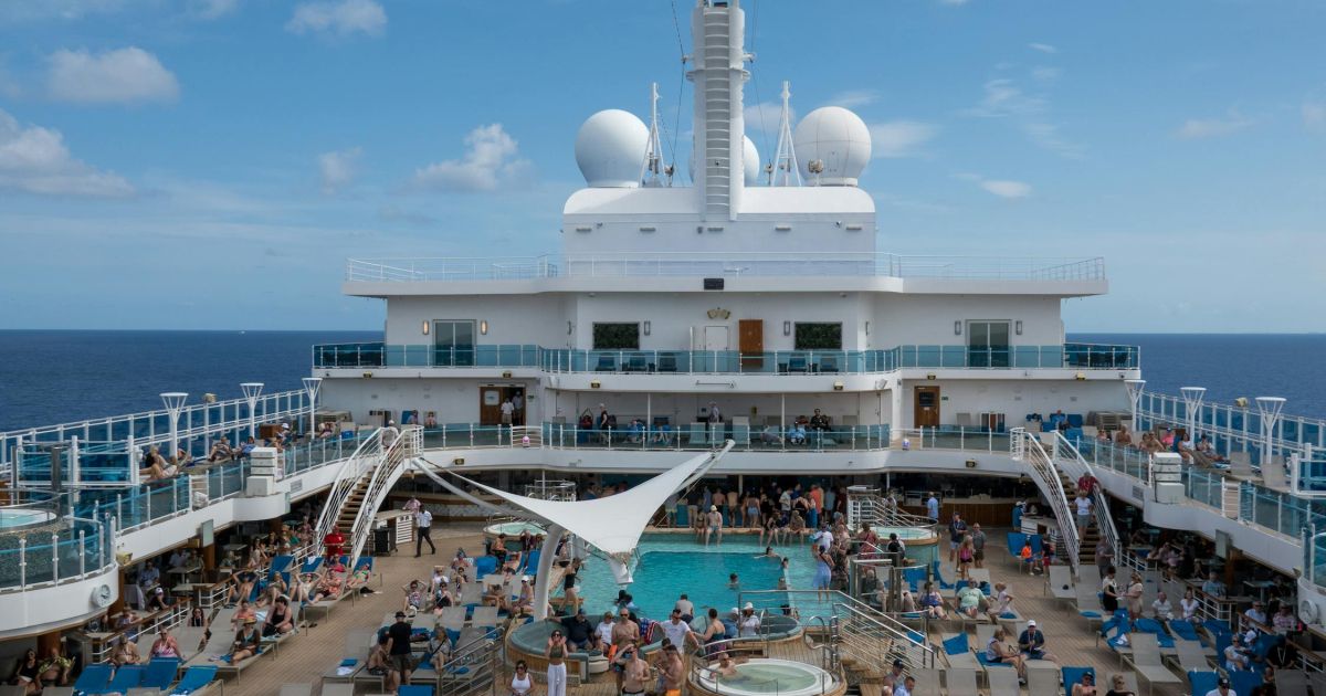 Royal Caribbean for Families: Complete Guide (2025)