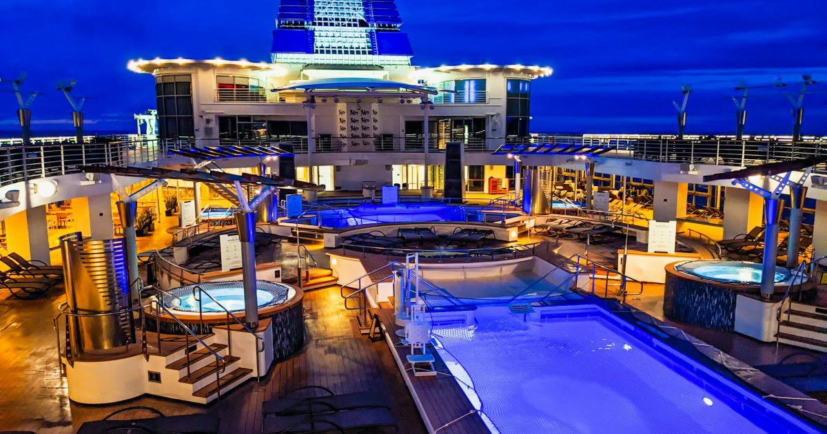 Royal Caribbean Activities Guide: FlowRider, Water Slides & More (2025)