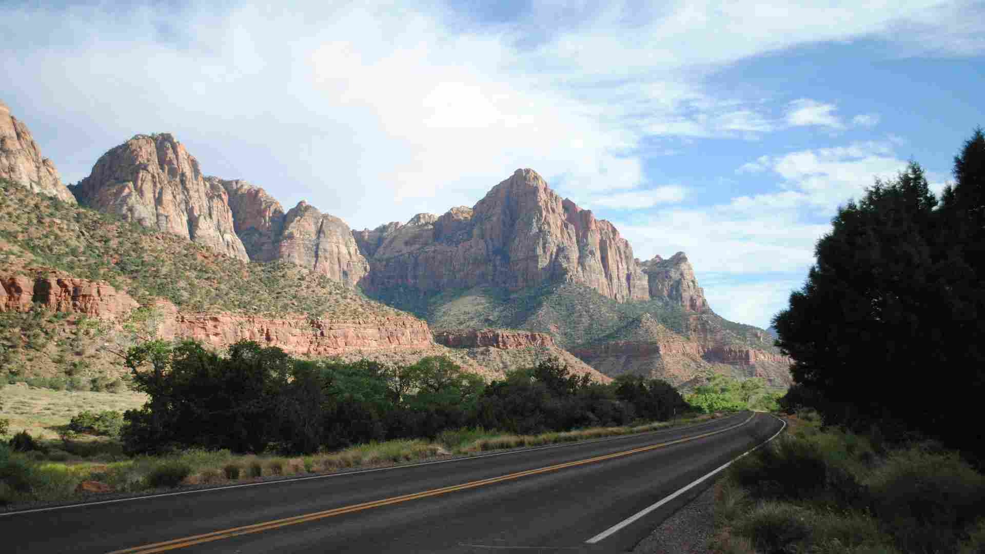 Navigating the Zion Shuttle System with a Family